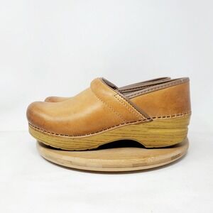 Dansko Professional Honey Clogs Womens 37 Brown Leather Distressed Slip On Shoes
